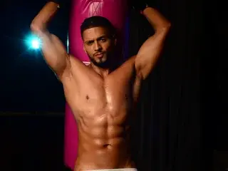 Streamate Live Sex of RiogaMaster