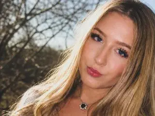 Streamate Live Porn of HeartGalaxy