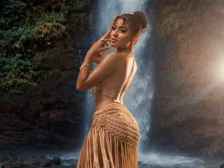 Streamate Live Sex Cam of ValleryJohnson