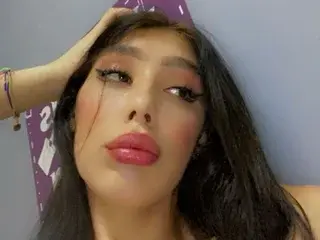 Streamate Best live sex cam show of NICOLSKINNY19