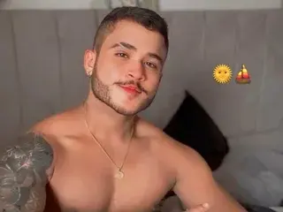 Streamate Best live sex cam show of ADANVEGA13