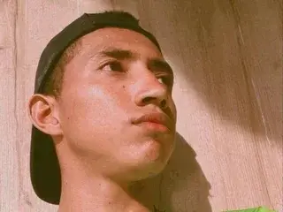 Streamate Adult Webcams of DanteBrow