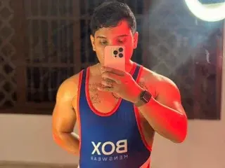 Streamate Best live sex cam show of RaymondMorri