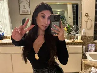 Streamate Free Porn Cam of Ivoryftxo