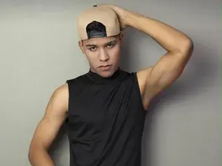 Streamate Sex Cam of colby_driscoll