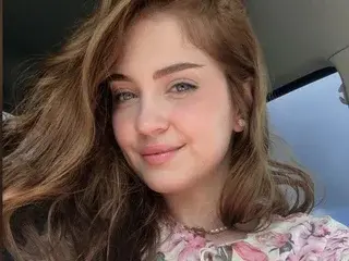 Streamate Live Sex Cam of Innocenthish