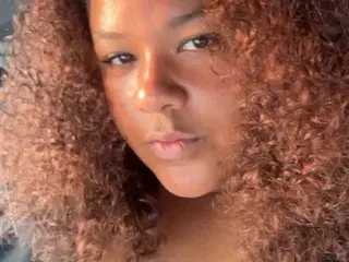 Streamate Watch Live Sex Cams of CurvySiennaxx