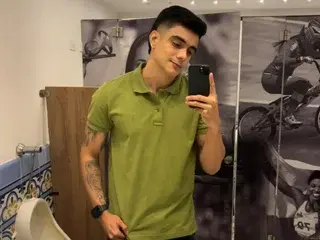 Streamate Live Porn of Adamasoa