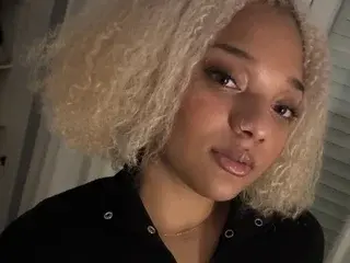 Streamate Live Porn of PerkyAmberxx