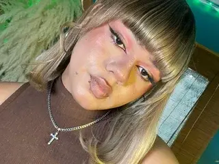 Streamate Private Sex Chat of TIFFANY_MOREIN