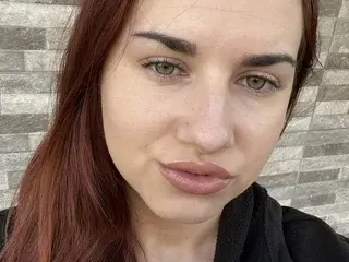 Streamate Live Porn of LYIAANA