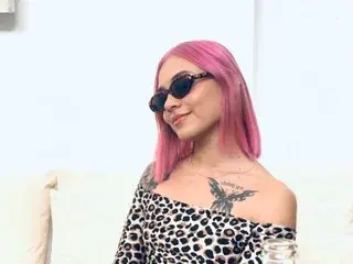 Streamate Sex Cam of SophieeeXX
