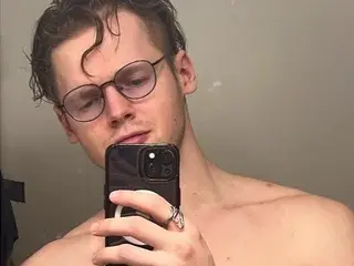 Streamate Sex Cam of doloresmaen