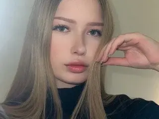 Streamate Adult Webcam of SummerScarlet