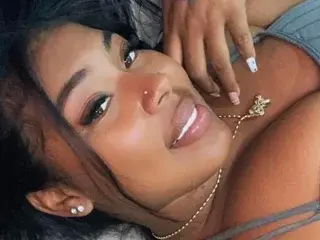 Streamate Live Porn of HilaryWilsonn