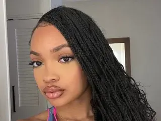 Streamate Nude Webcam of HalleTheStar