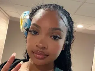Streamate Live Sex of HalleTheStar