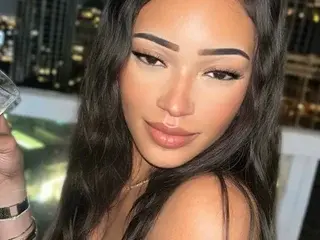 Streamate Best live sex cam show of ValeriaImaniLin