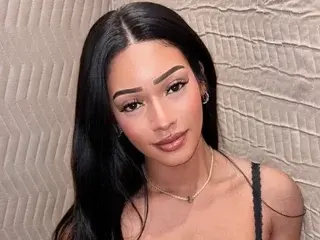 Streamate Nude Webcam of ValeriaImaniLin