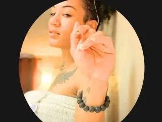 Streamate Live Sex Cam of Nadia_Carerra