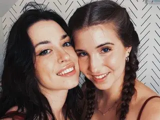 Streamate Sex Chat of HannahCloe