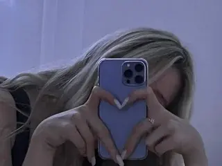Streamate Free Live Porn of KittyVixenxo