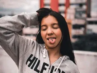 Streamate Sex Chat of Alyssa_cuteo