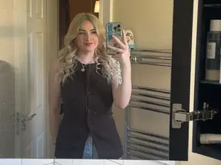Streamate Free Porn Cam of BritishLexie