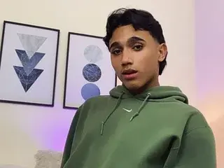 Streamate Free Live Porn of Morgan_Blade