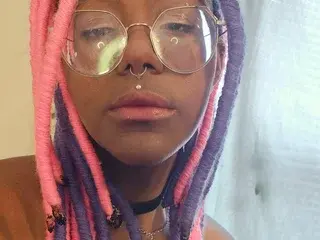 Streamate Sex Cam of Cinnabunbunnz