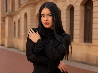 Streamate Watch Live Sex Cams of SarayHart