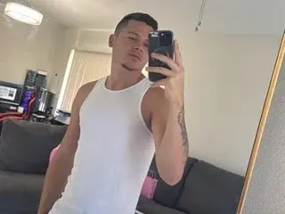 Streamate Live Sex Cam of LouisandLeo