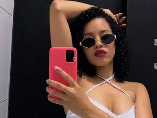 Streamate Best Webcam of KiaraLux