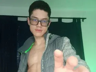 Streamate Nude Webcam of wolfansky