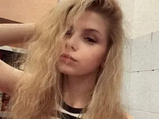 Streamate Adult Video Chat of RavenBabyDoll