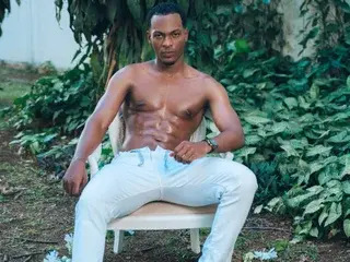 Streamate Live Sex Cam of Itan19