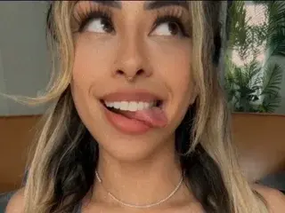 Streamate Adult Video Chat of SkinnyMiniMia