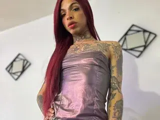 Streamate Adult Webcam of Vixenxmilky