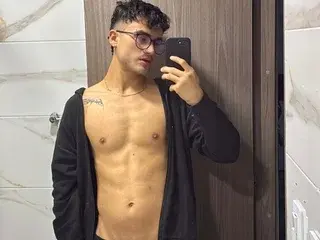 Streamate Free Porn Cam of alexxxx_dicker
