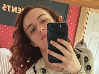 Streamate Sex Cam of KatieTSxoxox