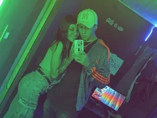 Streamate Live Sex of COUPLE25_33