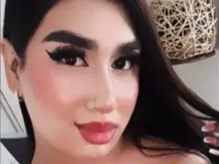 Streamate Free Live Porn of Nina_Strauss