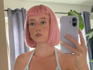 Streamate Adult Webcam of LittlemisscuteypieX