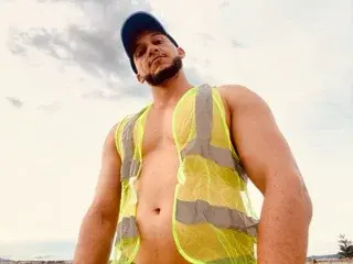 Streamate Sex Cam of MarcusMilar