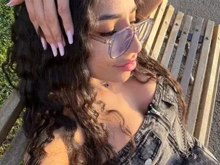 Streamate Private Sex Chat of Ramira_Rowa
