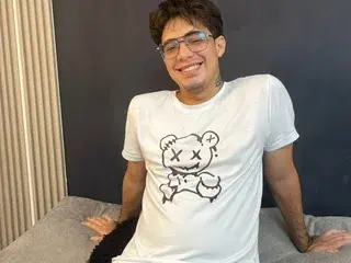 Streamate Sex Chat of ZeusTrys