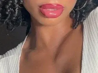Streamate Live Sex Cam of SexyFahsarrez