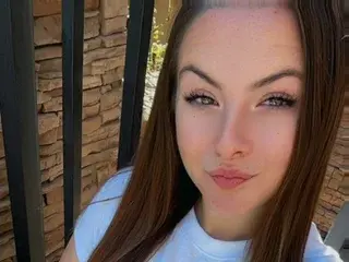 Streamate Sex Cam of KhloeClark