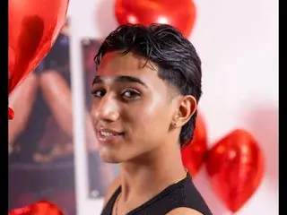 Streamate Sex Cam of ThaliaMoon19