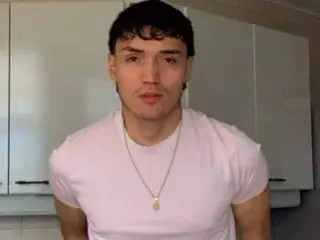 Streamate Free Porn Cam of Aron_Dark
